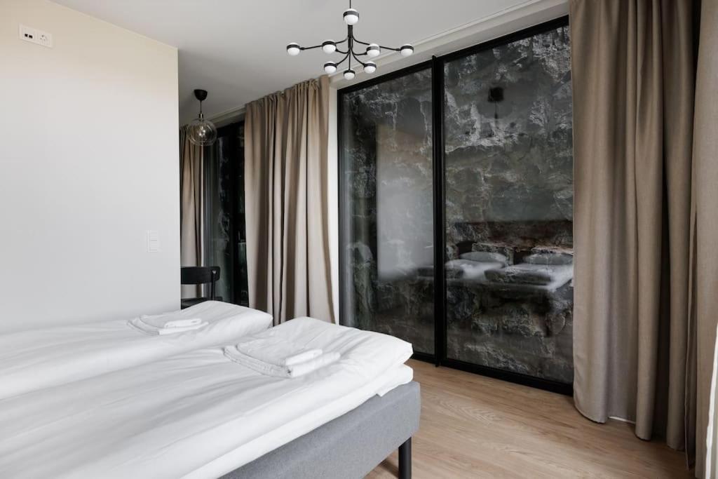 Brand New Studios Amidst Ancient Ruins Oasis 스톡홀름 외부 사진